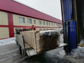 Доставка кедрового фальш бруса в транспортную компанию